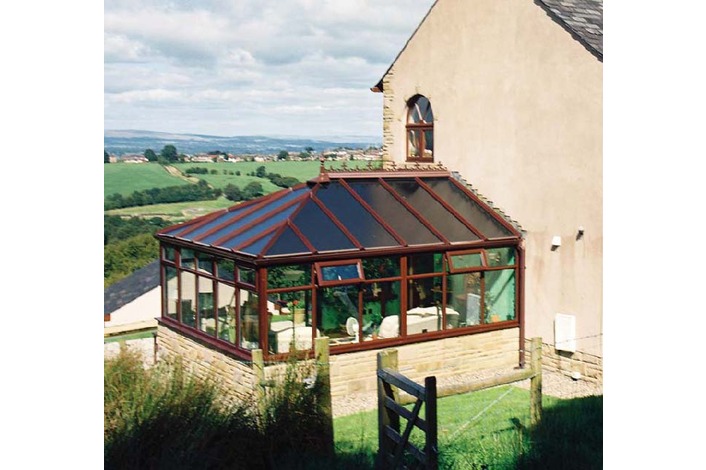 Woodgrain Edwardian with clear polycarbonate roof